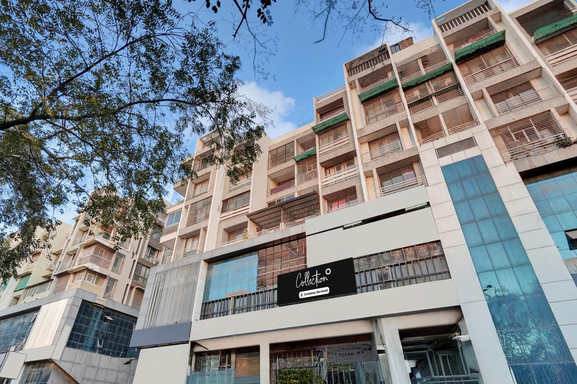 Super Collection O Kudasan Gandhinagar Formerly Hotel Royal Mansion Luaran gambar